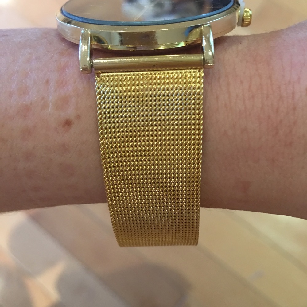 Beautiful gold on black watch🔥🍒 - Picture 2 of 8